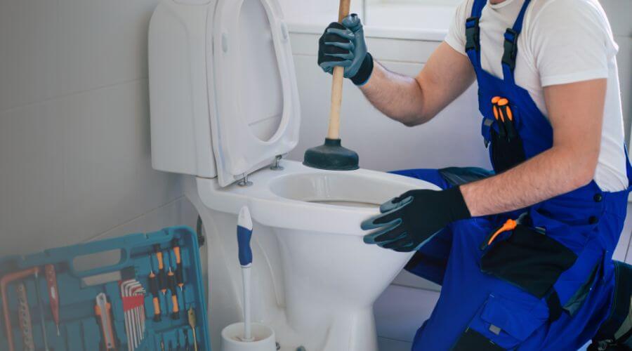 Expert burst pipe repair services in Port Austin, MI